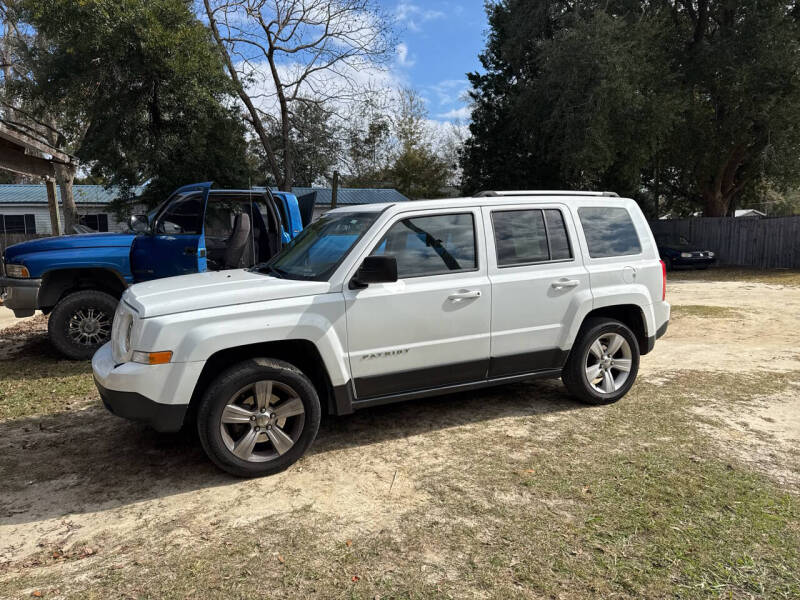 Jeep Patriot's photo