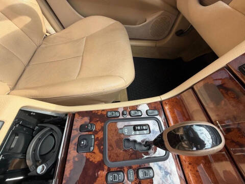 2002 Mercedes-Benz E-Class E 320