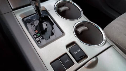 2011 Toyota Highlander SE