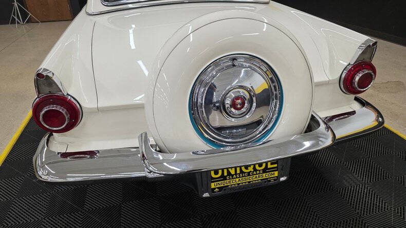 1956 Ford Thunderbird