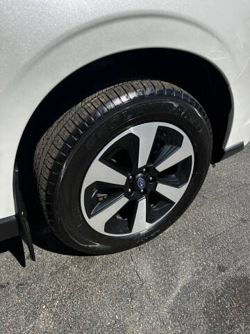 2017 Subaru Forester 2.5i Limited