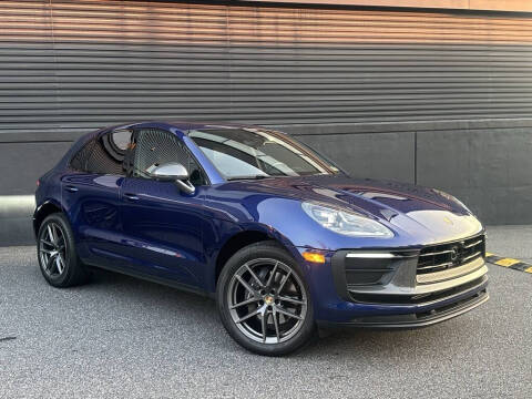 2024 Porsche Macan T