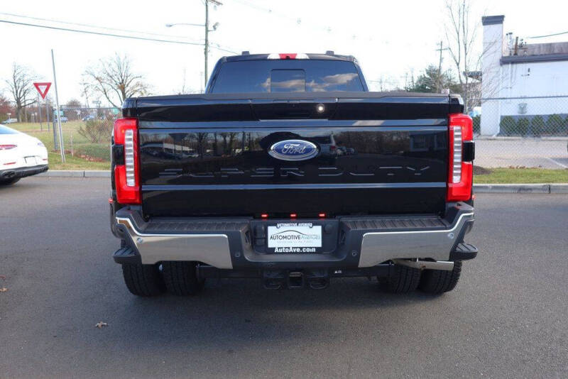 2025 Ford F-350 Super Duty Lariat