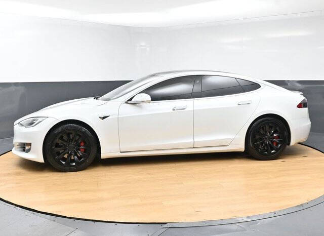 2020 Tesla Model S Performance