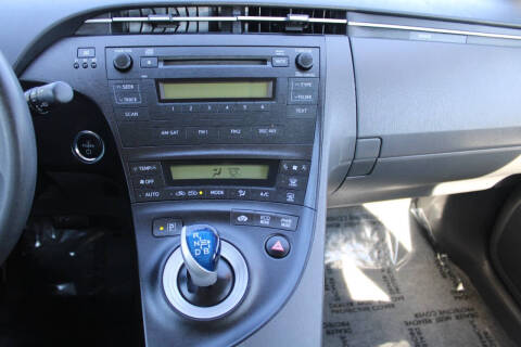 2010 Toyota Prius III