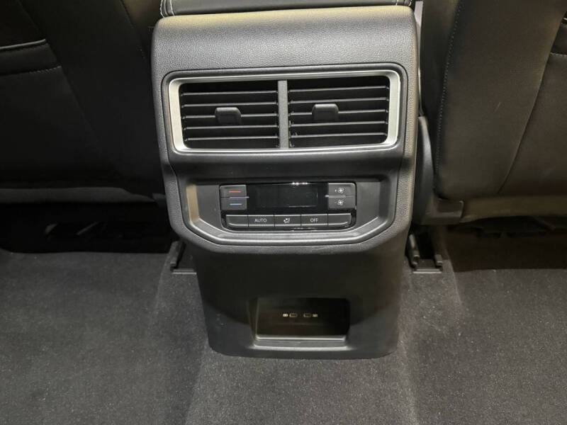 2025 Volkswagen Atlas SE 4Motion