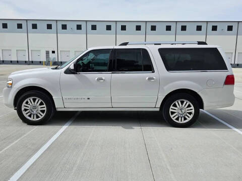 2012 Lincoln Navigator L