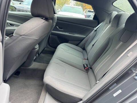 2026 Hyundai Elantra SEL Sport