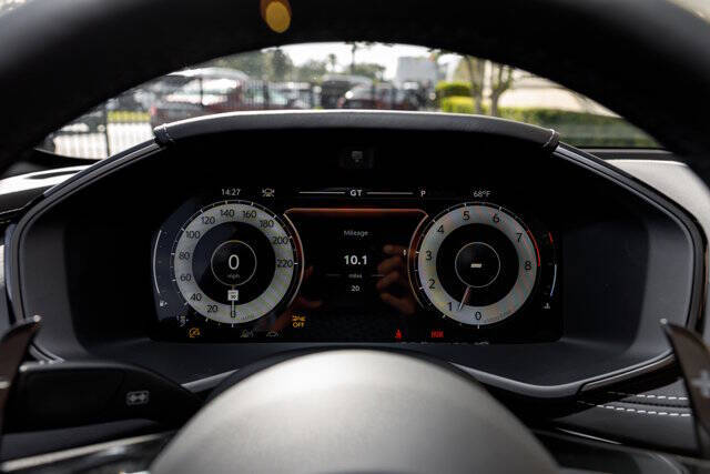 2026 Aston Martin DBX 707