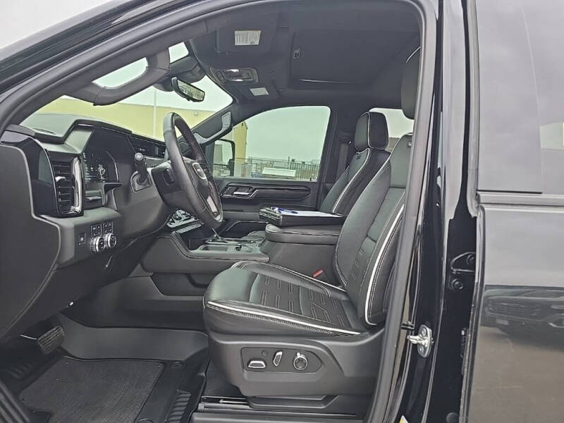 2025 GMC Sierra 2500HD AT4X