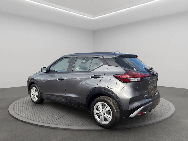 2024 Nissan Kicks S
