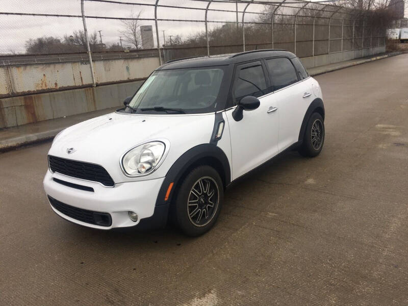 2014 MINI Countryman Countryman S photo 4