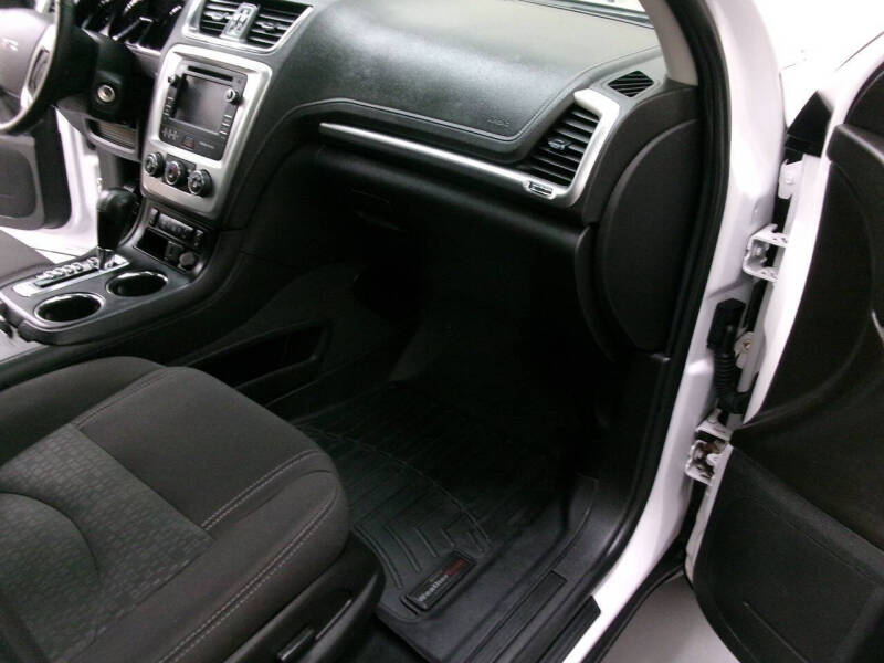 2016 GMC Acadia SLE-2