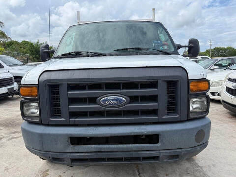 2013 Ford E-Series
