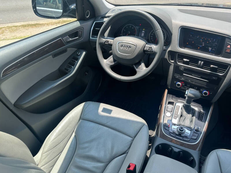2016 Audi Q5 2.0T quattro Premium Plus