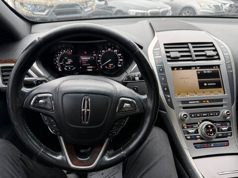 2017 Lincoln MKZ Reserve