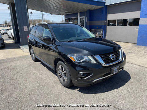 2017 Nissan Pathfinder for sale at Gateway Motor Sales in Cudahy WI