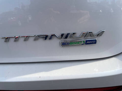 2017 Ford Edge Titanium