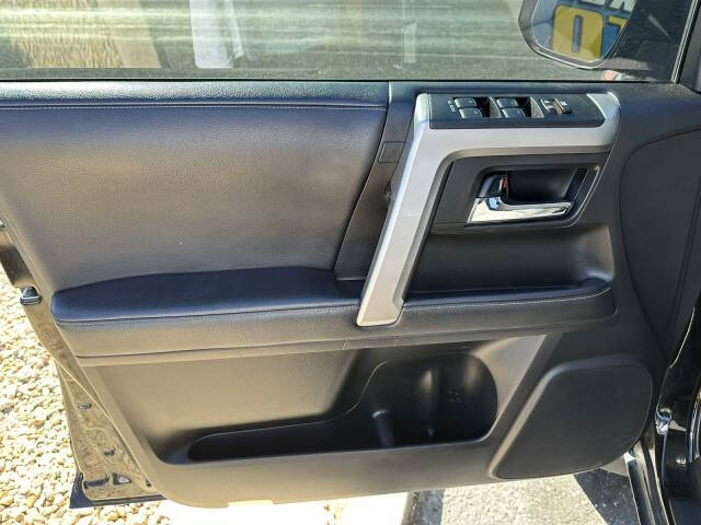 2022 Toyota 4Runner SR5