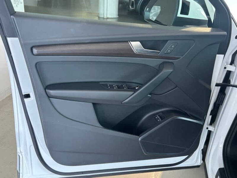 2025 Audi Q5 e quattro S line Premium 55 TFSI