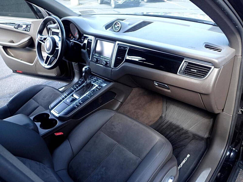 2015 Porsche Macan S