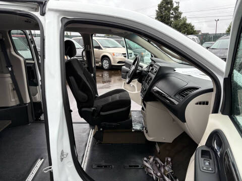 2016 Dodge Grand Caravan SXT Plus