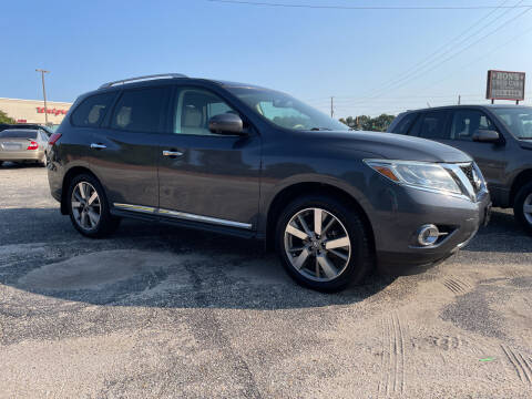 2013 Nissan Pathfinder for sale at Ron's Used Cars in Sumter SC