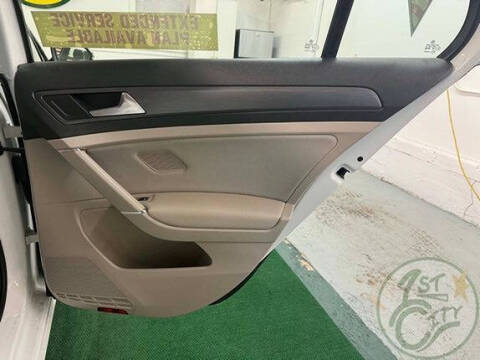 2018 Volkswagen Golf TSI S