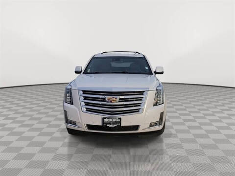 2019 Cadillac Escalade Platinum