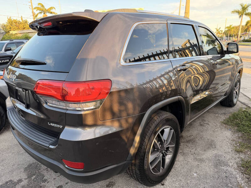 2019 Jeep Grand Cherokee Laredo E