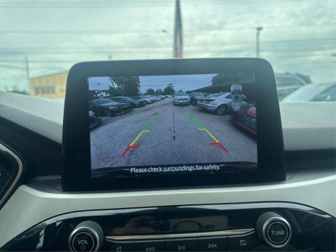 2020 Ford Escape SEL