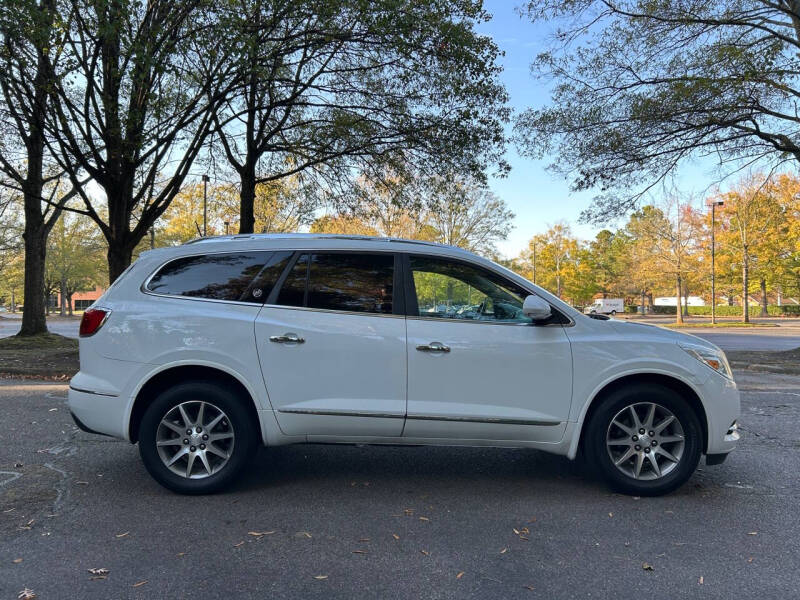 2017 Buick Enclave Convenience photo 8