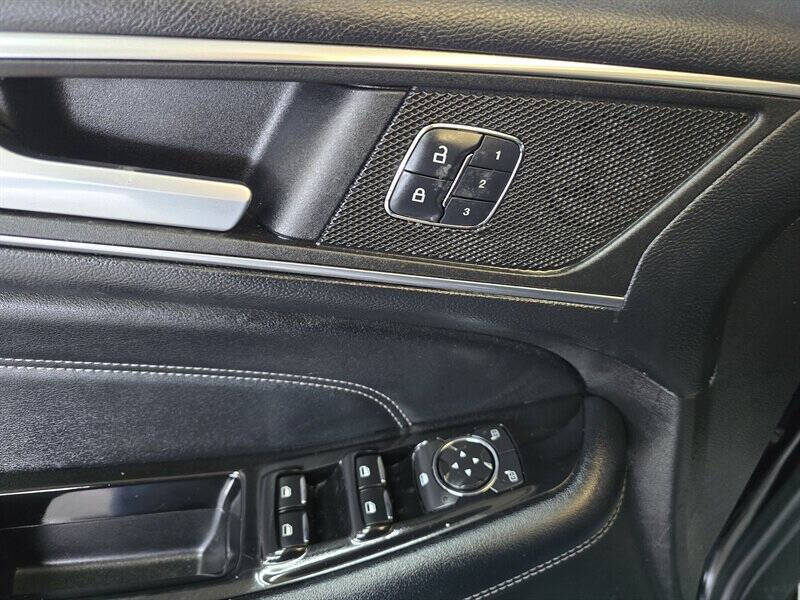 2016 Ford Edge Titanium