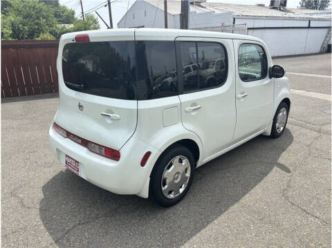 2011 Nissan cube