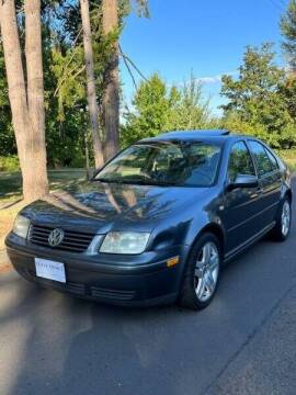 2003 Volkswagen Jetta for sale at CLEAR CHOICE AUTOMOTIVE in Milwaukie OR