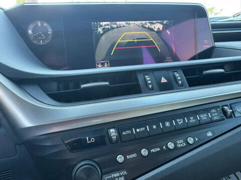 2019 Lexus ES 350