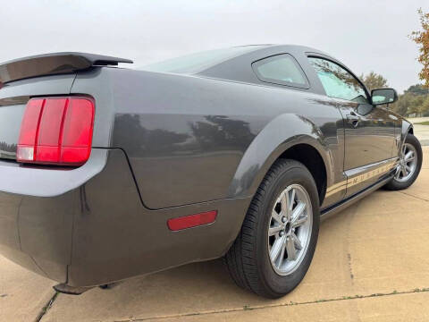 2009 Ford Mustang V6 Deluxe