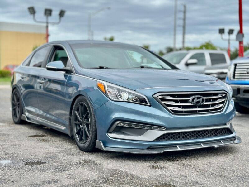2017 Hyundai Sonata Sedan - $18,995