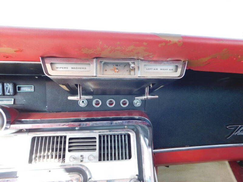 1964 Ford Thunderbird