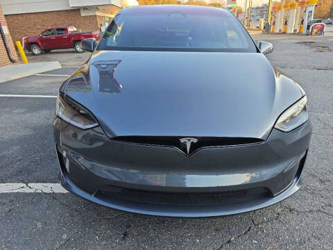 2023 Tesla Model X Standard Range