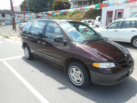 1997 Dodge Caravan for sale at Ricciardi Auto Sales in Waterbury CT