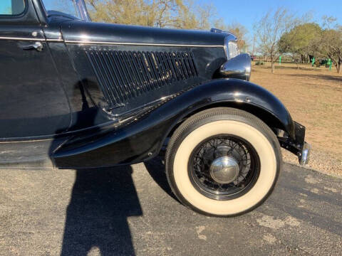 1934 Ford Tudor