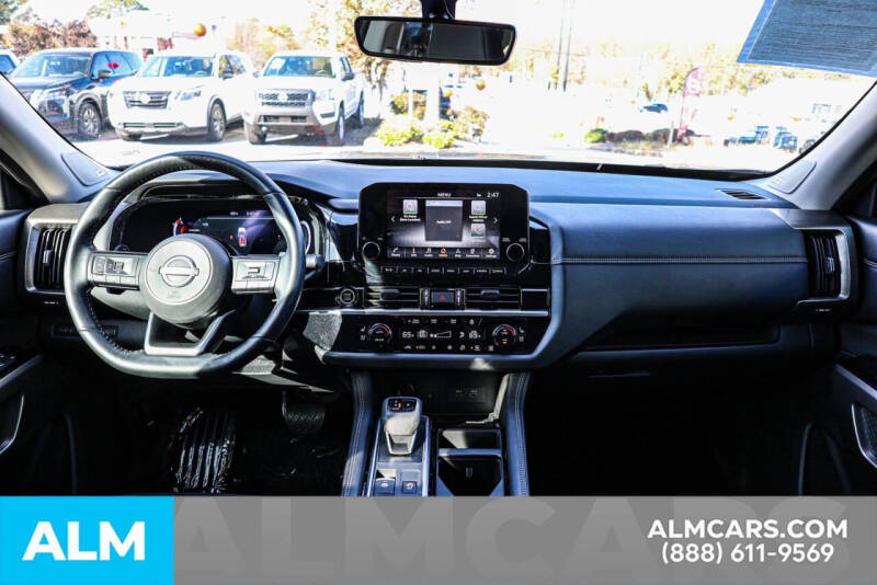 2024 Nissan Pathfinder Platinum