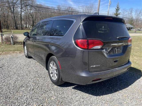 2020 Chrysler Voyager LX
