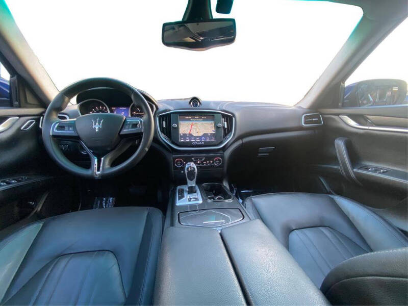 2016 Maserati Ghibli