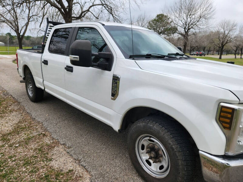 2018 Ford F-250 Super Duty XL photo 2