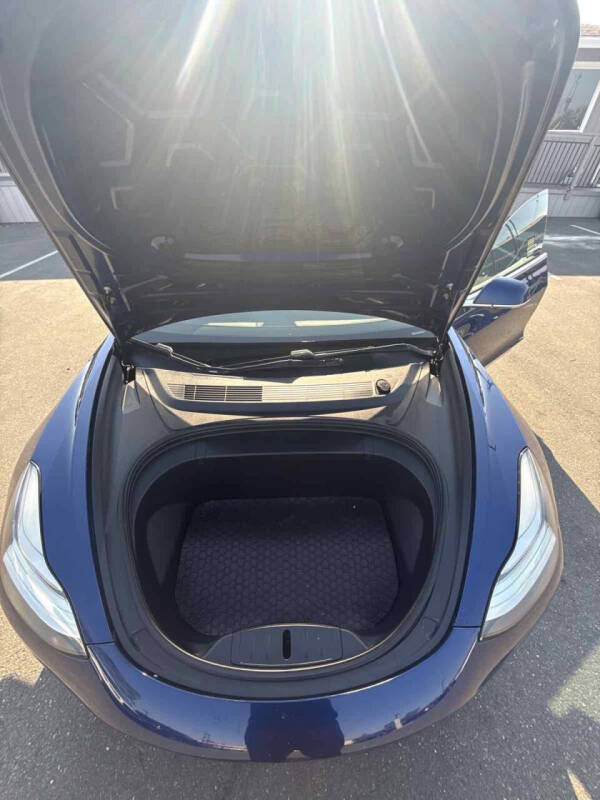 2019 Tesla Model 3 Mid Range