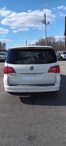 2011 Volkswagen Routan S