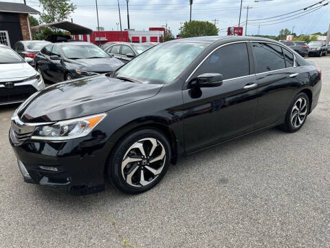 2016 Honda Accord for sale at Modern Automotive in Spartanburg SC