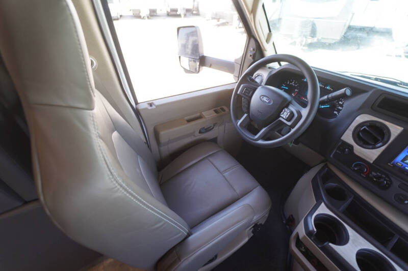 2023 Thor Motor Coach Quantum